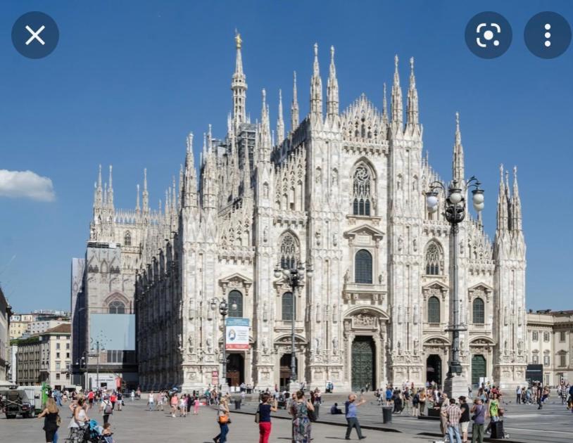 Milano: Incantevole Appartamento In Pieno Centro - Fancy Yellow Apartments Milão Exterior foto
