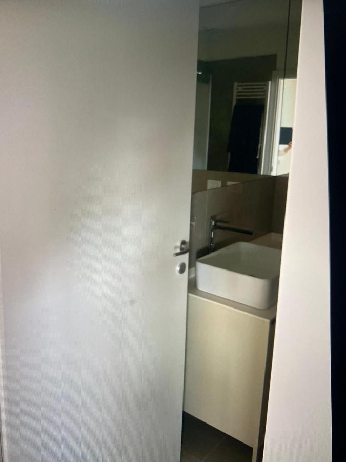 Milano: Incantevole Appartamento In Pieno Centro - Fancy Yellow Apartments Milão Exterior foto