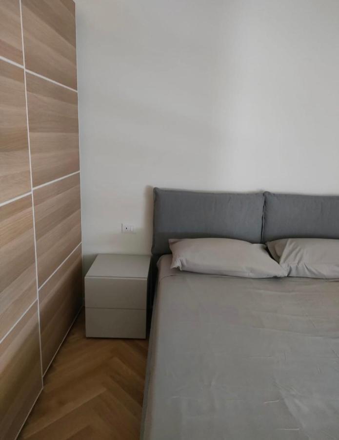 Milano: Incantevole Appartamento In Pieno Centro - Fancy Yellow Apartments Milão Exterior foto