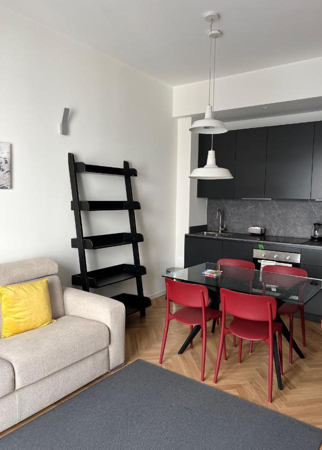 Milano: Incantevole Appartamento In Pieno Centro - Fancy Yellow Apartments Milão Exterior foto