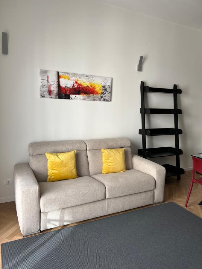 Milano: Incantevole Appartamento In Pieno Centro - Fancy Yellow Apartments Milão Exterior foto