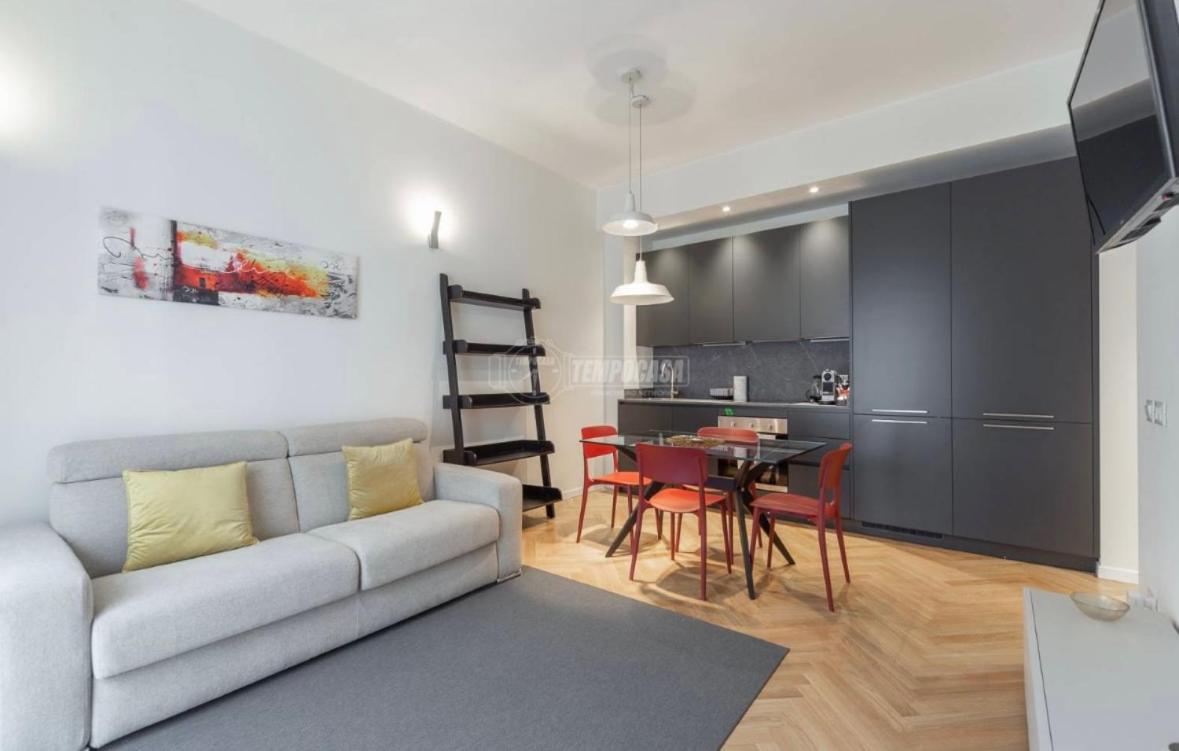 Milano: Incantevole Appartamento In Pieno Centro - Fancy Yellow Apartments Milão Exterior foto